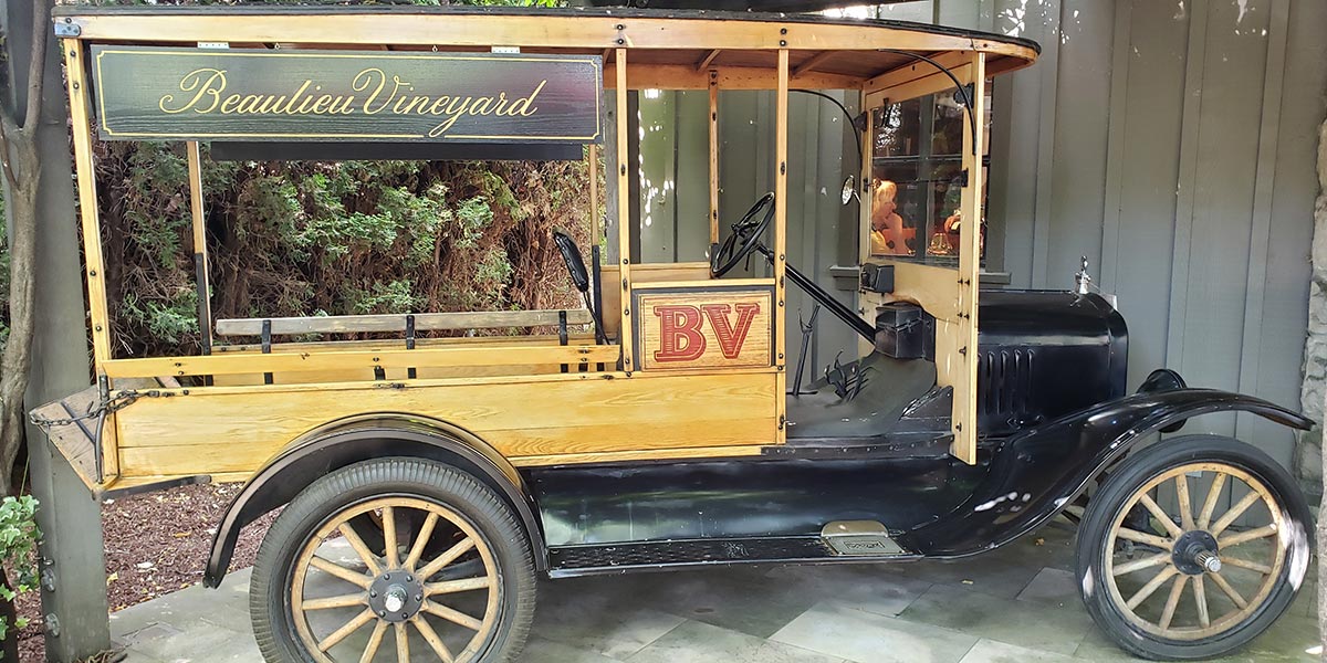 bv-winery-old-fashion-truck