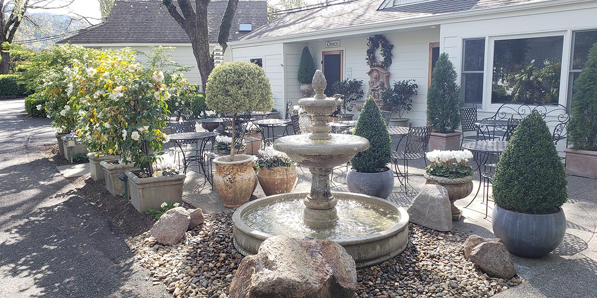Fountain at Cottage Grove Inn