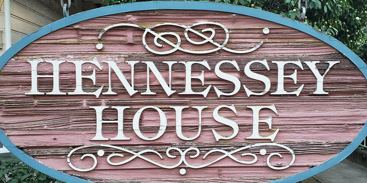 Hennessey House Sign