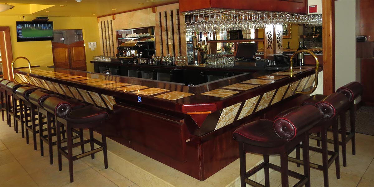 Bar at Cordeiro's Steakhouse